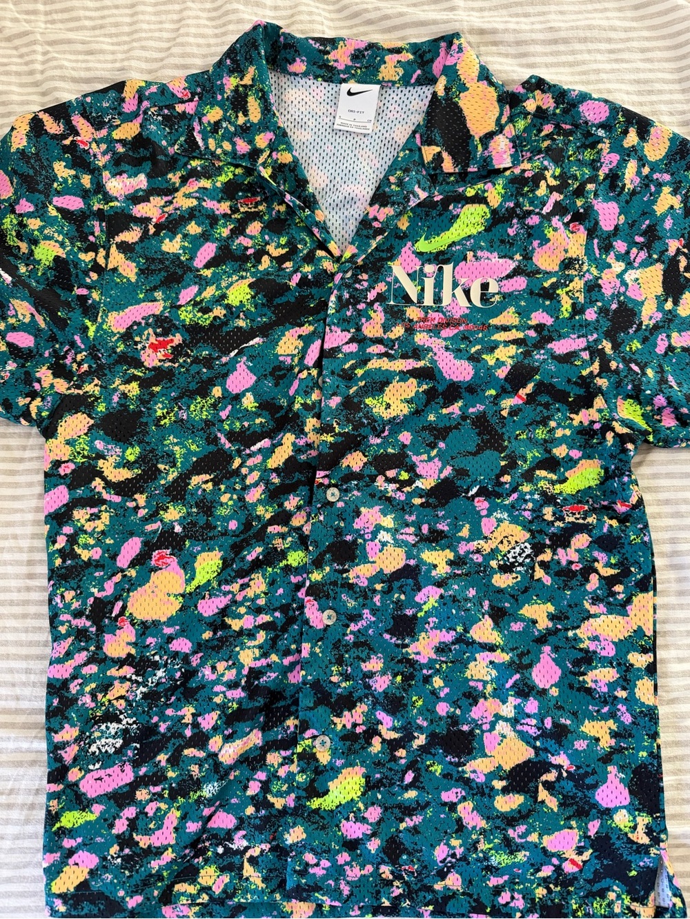Nike Trek Division all over print button down shirt Size Small
